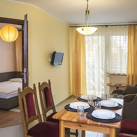Prázdninový areál Family Homes - Familijne 3*